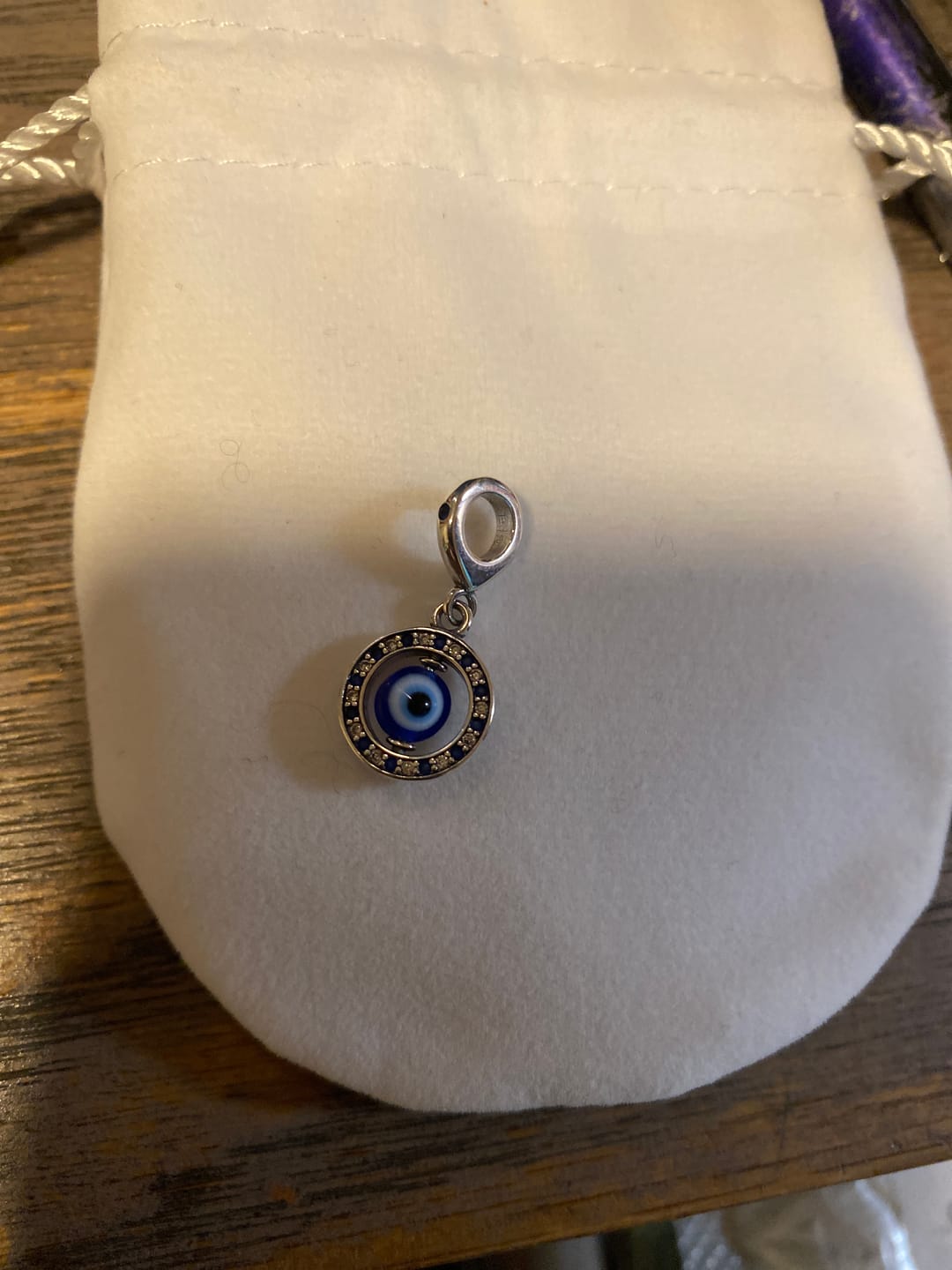 Customer photo review of Charm Ojo Turco Giratorio