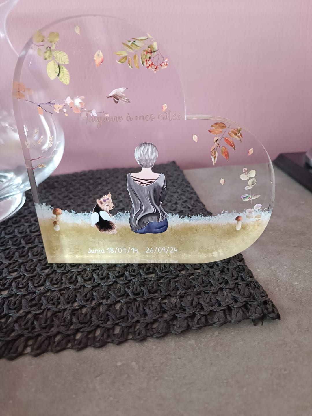 Customer photo review of Toujours à mes côtés - Cœur en verre personnalisé