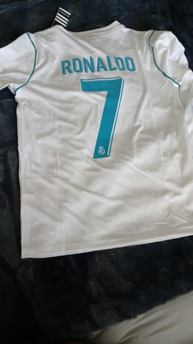 Customer photo review of Cristiano Ronaldo Real Madrid White Retro Football Jersey