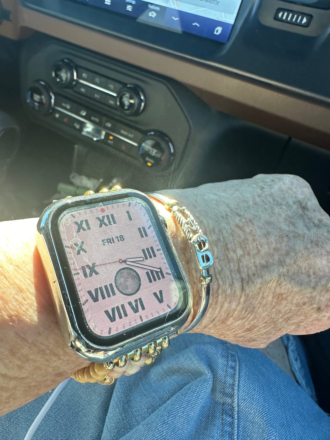 Customer photo review of Shimmering Pearl Stretch Apple Watch Strap