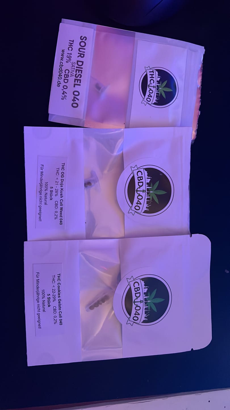 Customer photo review of Cookies Gelato 040 Cannabissamen, Feminisierte Automatic Indica Samen für den Eigenanbau - Cali Genetic