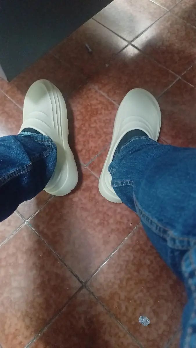 Customer photo review of Torrey Classic - Healthy & Non-Slip Comfort Clogs