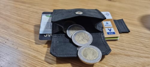 Customer photo review of Nano Boy Pocket card holder wallet with leather coin pocket