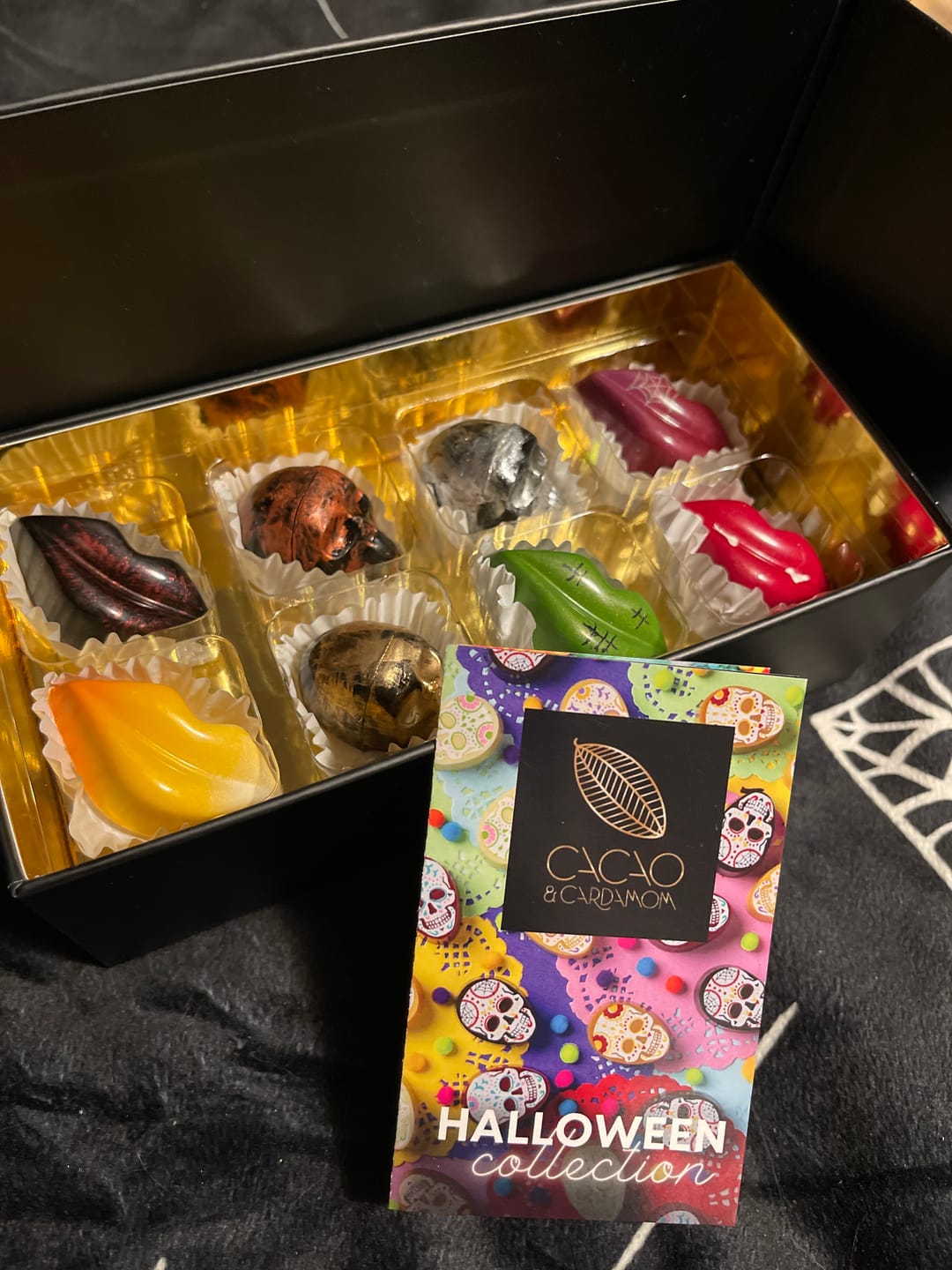 Customer photo review of Halloween Lover's Chocolate, 16 piece