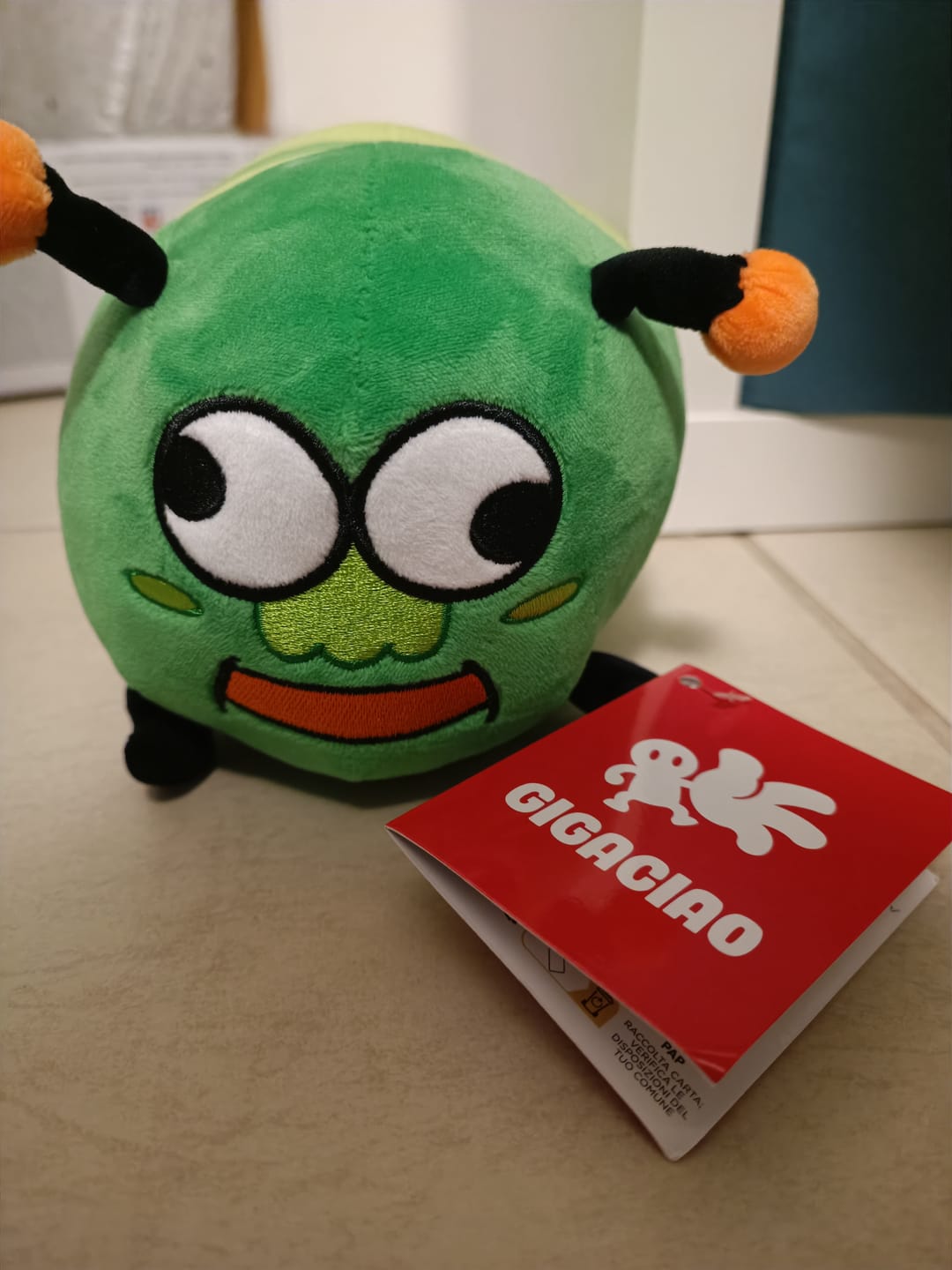 Customer photo review of Peluche Bruco Gianluco + Albo Fumetti e Canzoni!