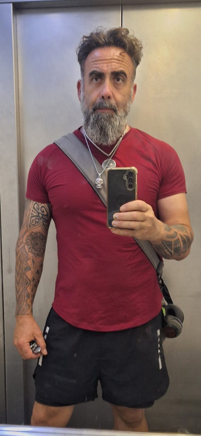 Customer photo review of החולצה המבליטה בצבעים