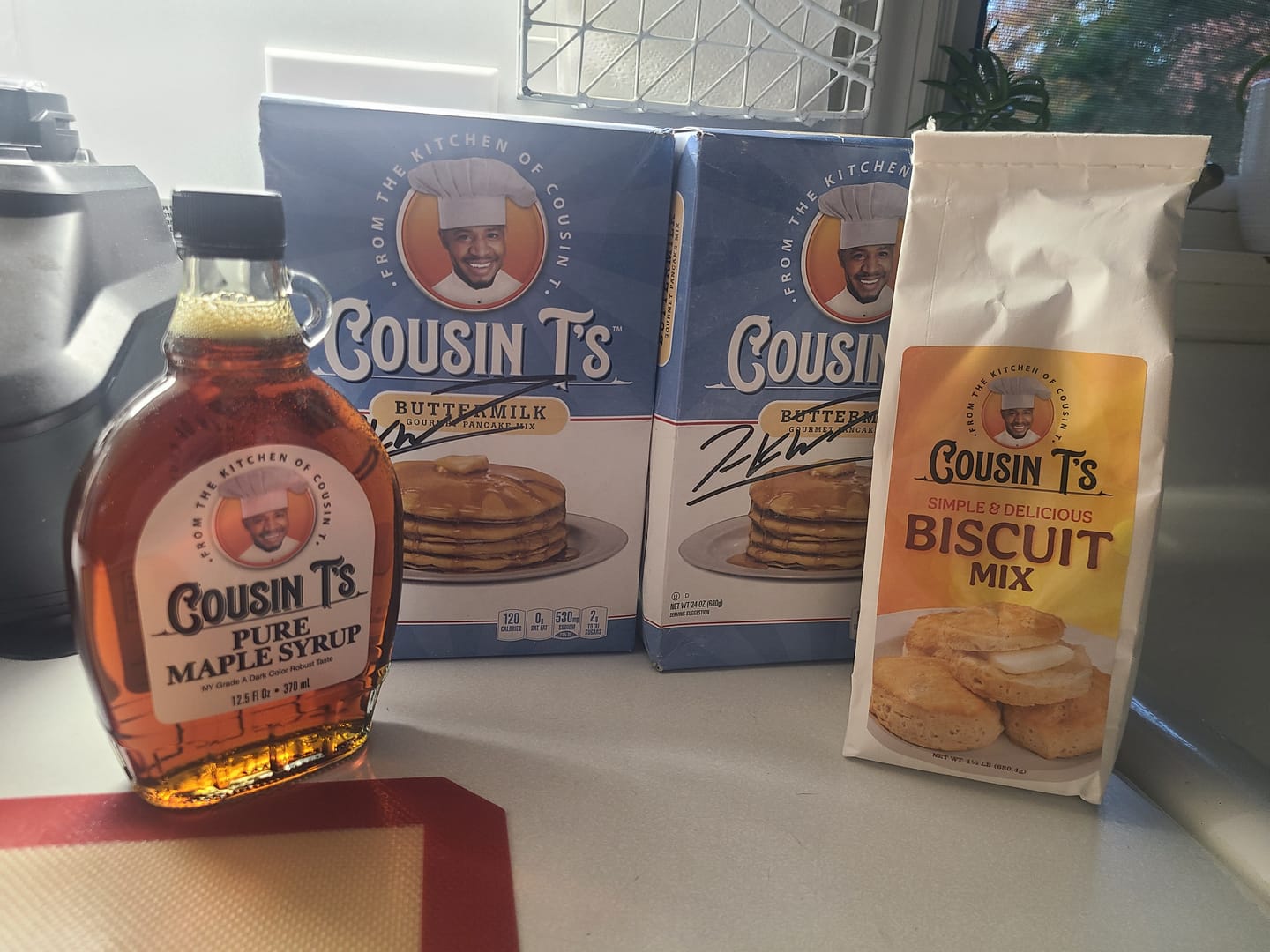 Customer photo review of Cousin T's Maple Syrup & 2 Pack Pancake Mix Bundle