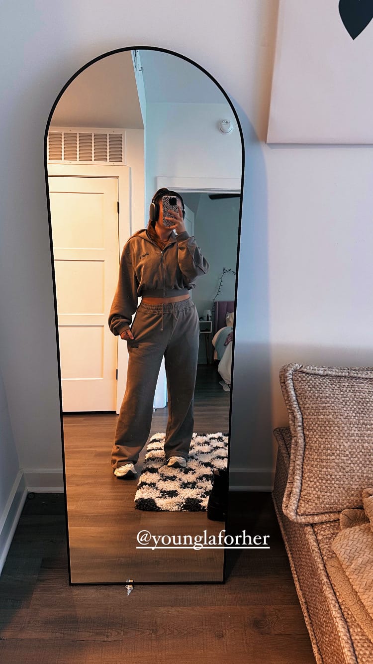 Customer photo review of W260 - Rebel Straight Leg Joggers