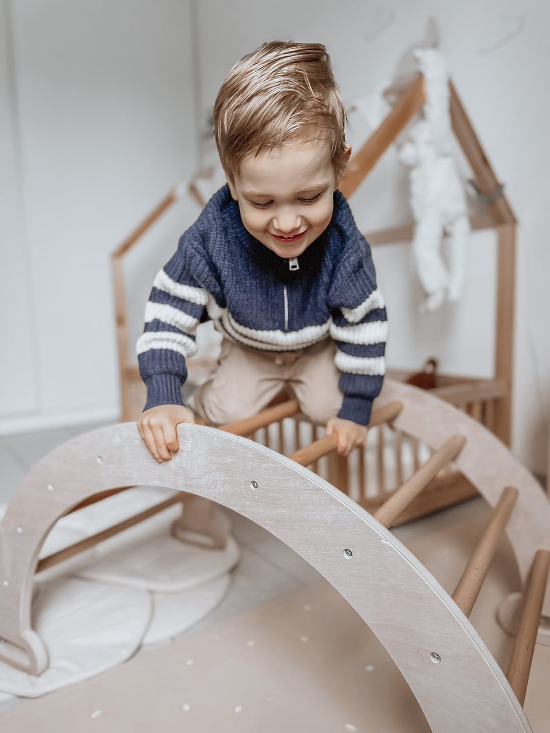 Customer photo review of Arche d'escalade en bois pour enfants de 0 à 6 ans