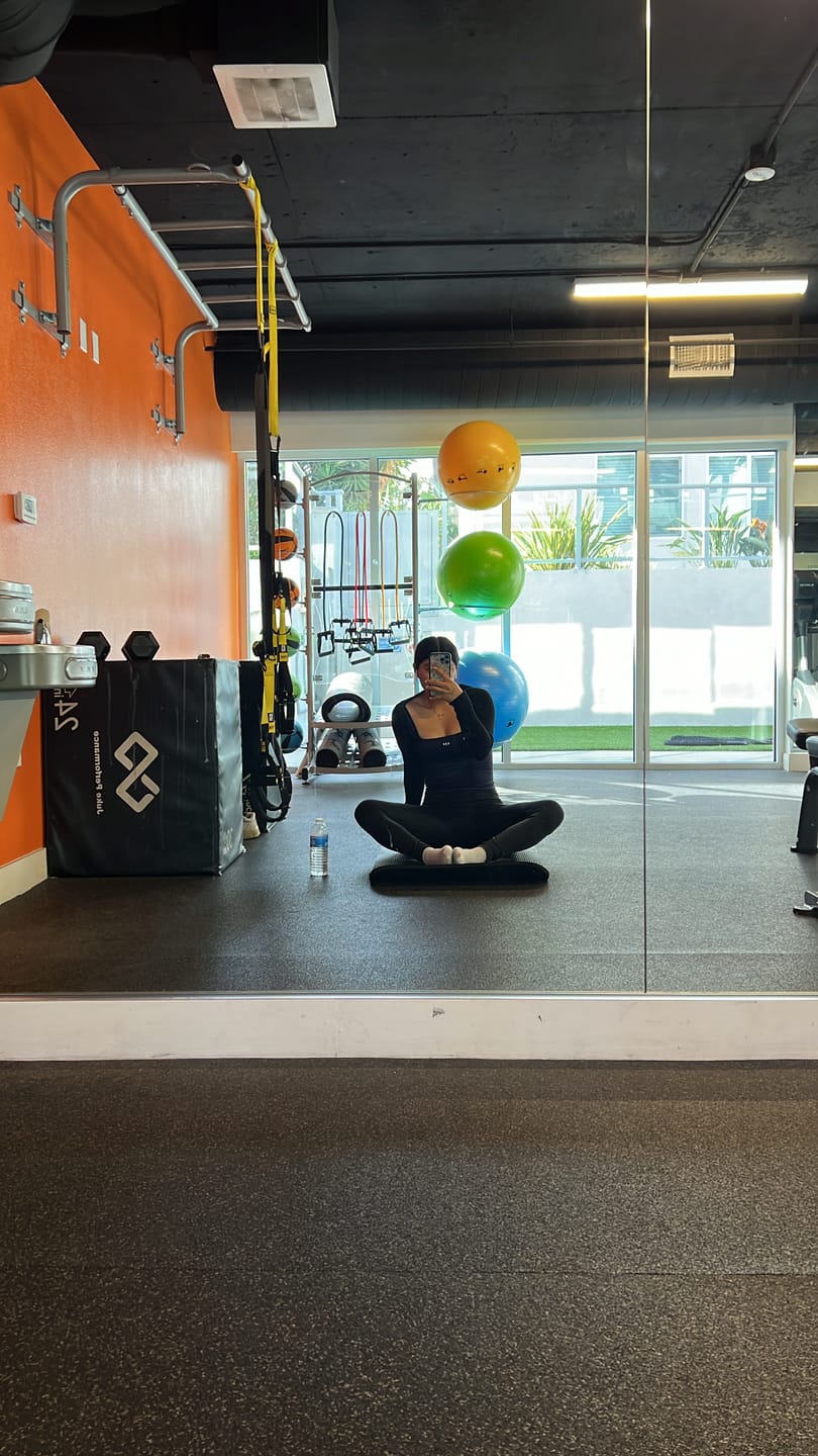 Customer photo review of The Square Tank / Navy