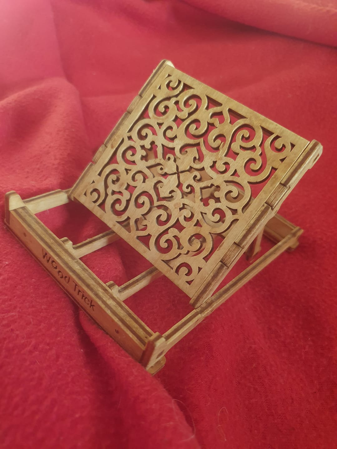 Customer photo review of Gadget stand