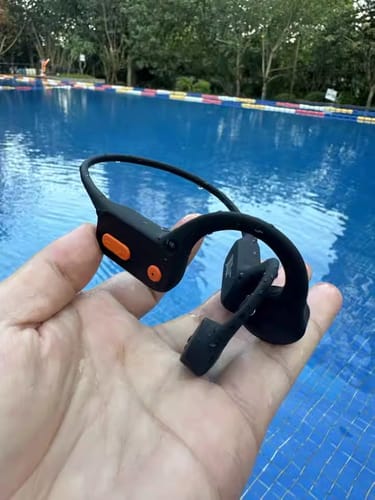 Customer photo review of Tayogo W22 Swimming Bone Conduction Headphones, Bluetooth 5.4, 32GB Memory