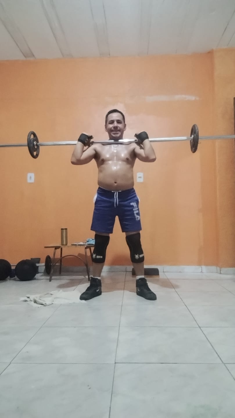 Customer photo review of Barra Reta 2,00M 28,57mm Maciça Cromada Com Presilhas