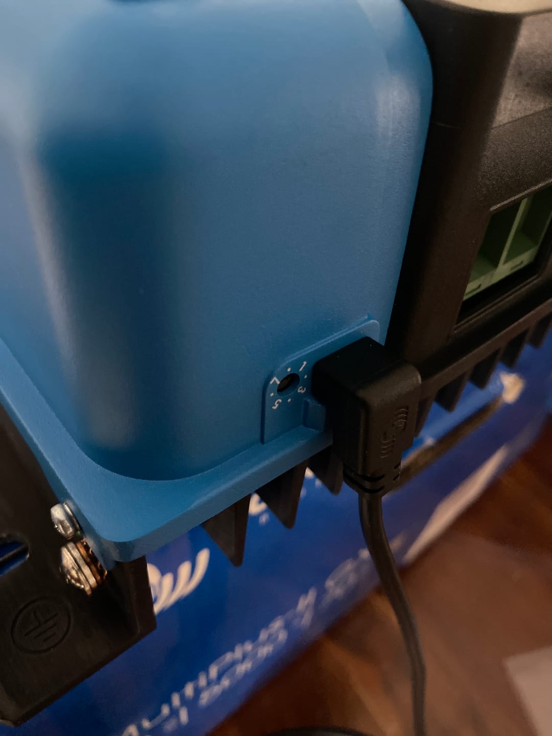 Customer photo review of Victron VE.Direct Cable