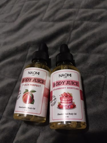 Customer photo review of BOGO Naomi Body Juice Oil