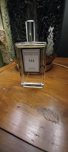 Customer photo review of Inspired by La Vie Est Belle - 144