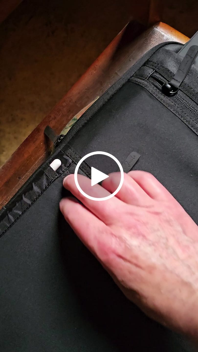 Customer video review of Backpack – optional with laptop compartment (Tech-Sleeve)