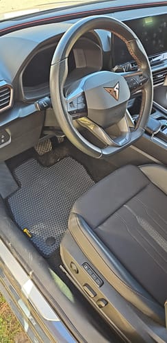 Customer photo review of Dywaniki samochodowe na zamówienie - Przód i tył