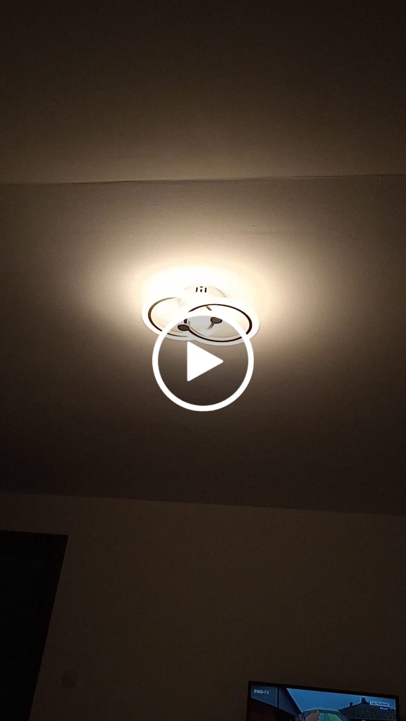 Customer video review of Lustra LED 1+1 Circle Design Alb Echivalent 300W Telecomanda