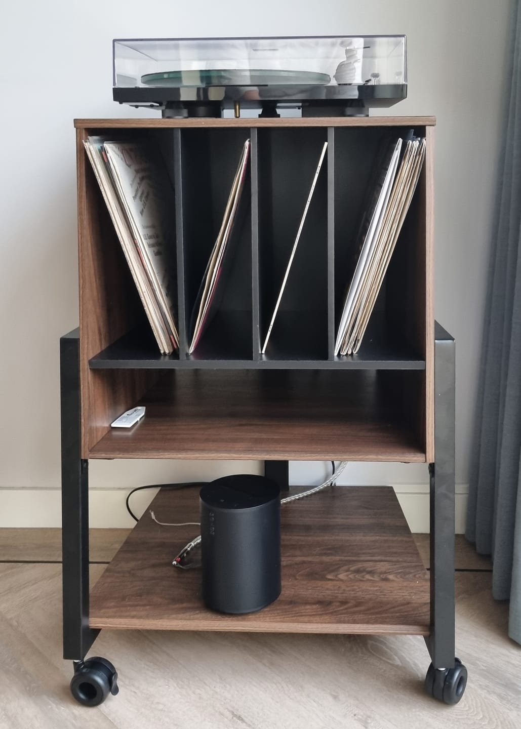 Customer photo review of Record Player Stand Eiffel Series