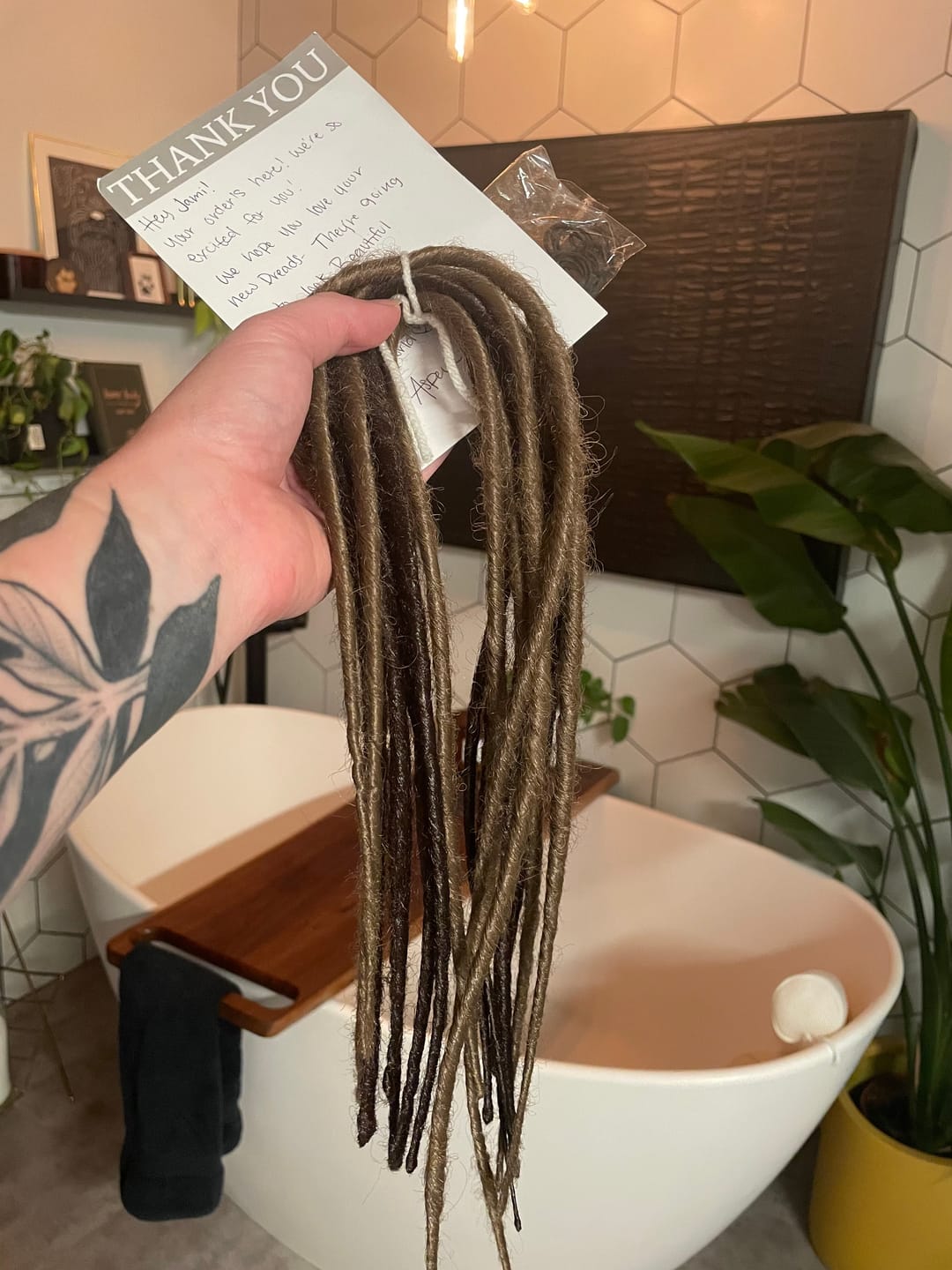 Customer photo review of DARK BROWN