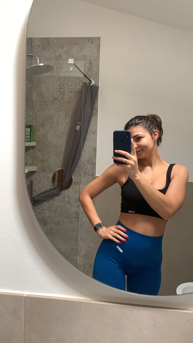 Customer photo review of Leggings Push up Gym Fashion Blu Accidia