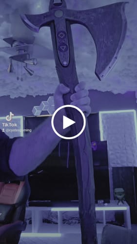 Customer video review of Handcrafted Leviathan axe with leather cover