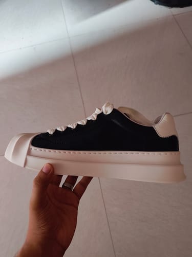 Customer photo review of Freddo Flat Sneakers