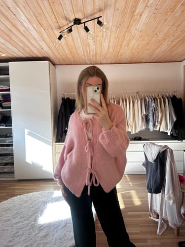 Customer photo review of Oversized Cardigan mit Schleifen
