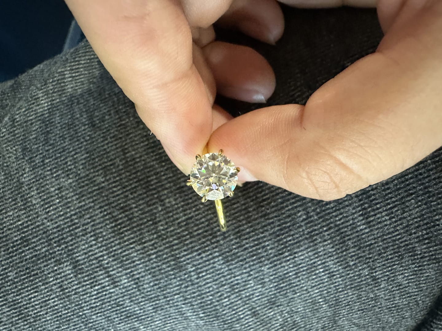 Customer photo review of S925 2.0 Carat Moissanite 6 Prong Round Cut Promise Ring