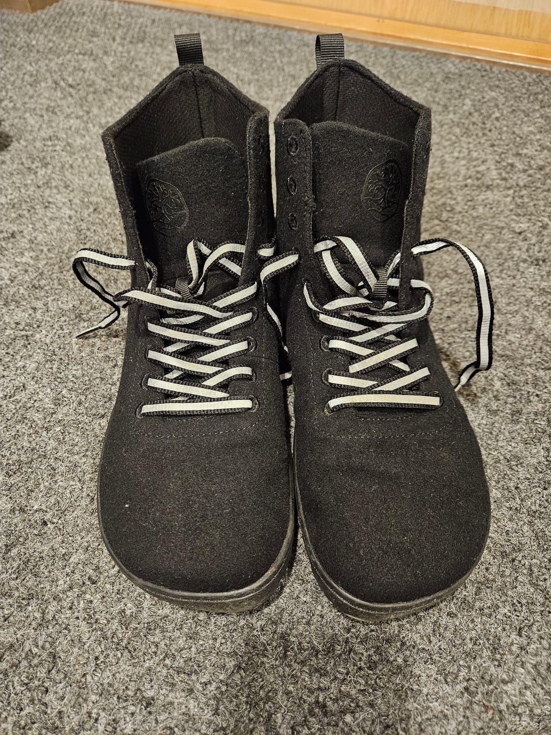 Customer photo review of Vaistoa Tunto -paljasjalkatennarit