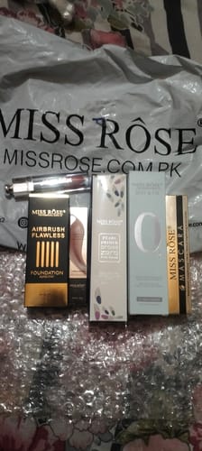 Customer photo review of Missrose AirBrush Flawless Foundation