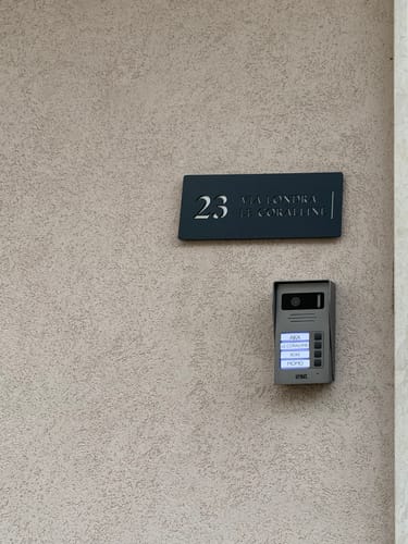 Customer photo review of Numero civico e testo modello Stencil Horizontal