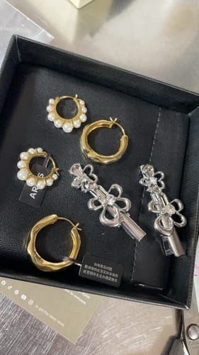 Customer photo review of Innocence Age Pearl Hoop Earrings