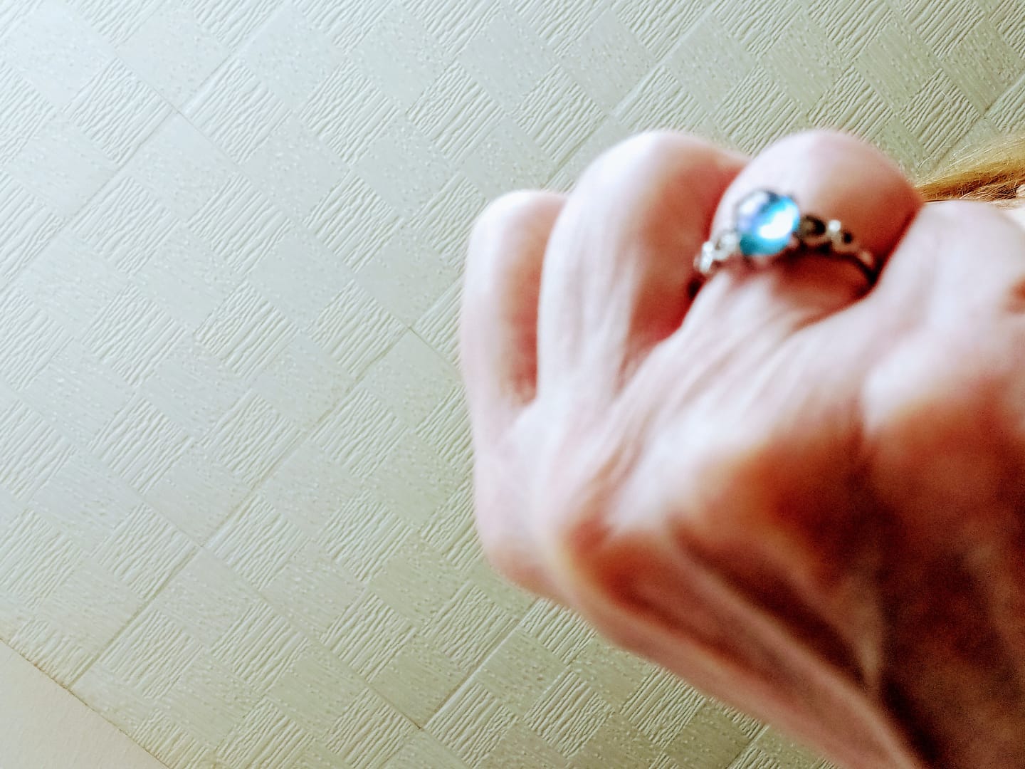 Customer photo review of Bague Ajustable "Cristal de Mer" en Aigue-Marine