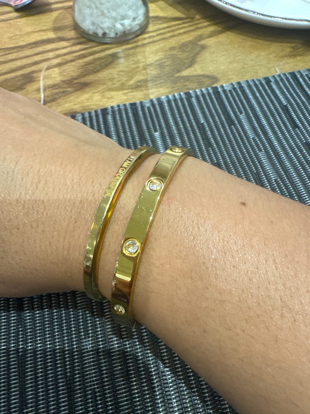 Customer photo review of IT’S LUXURY BRACELETS | Tarnish Free | Stainless Steel | Bracelet (1 piece)