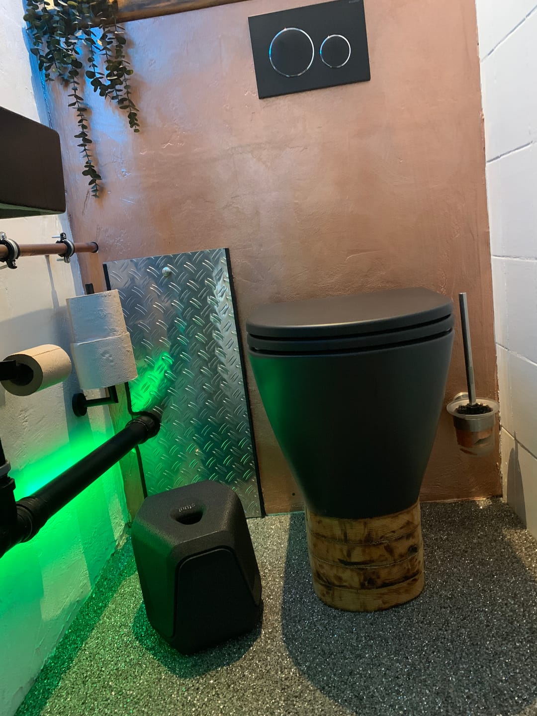 Customer photo review of stuul® Toilet Stool | The Poop Stool - Made in Germany (Classic Collection)
