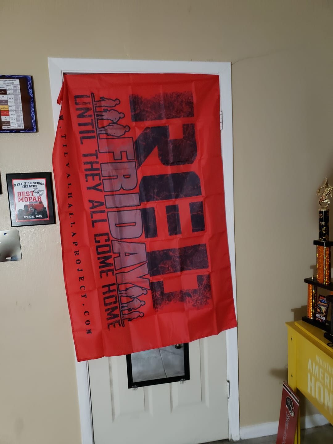 Customer photo review of RED Friday - Flag