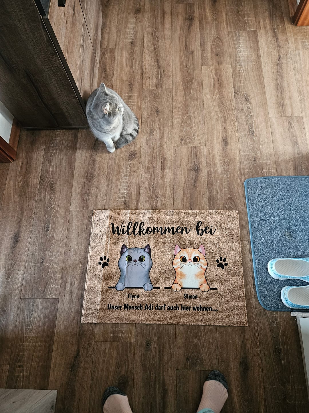 Customer photo review of Willkommen bei neugierigen Katzen - Individuelle Fußmatte