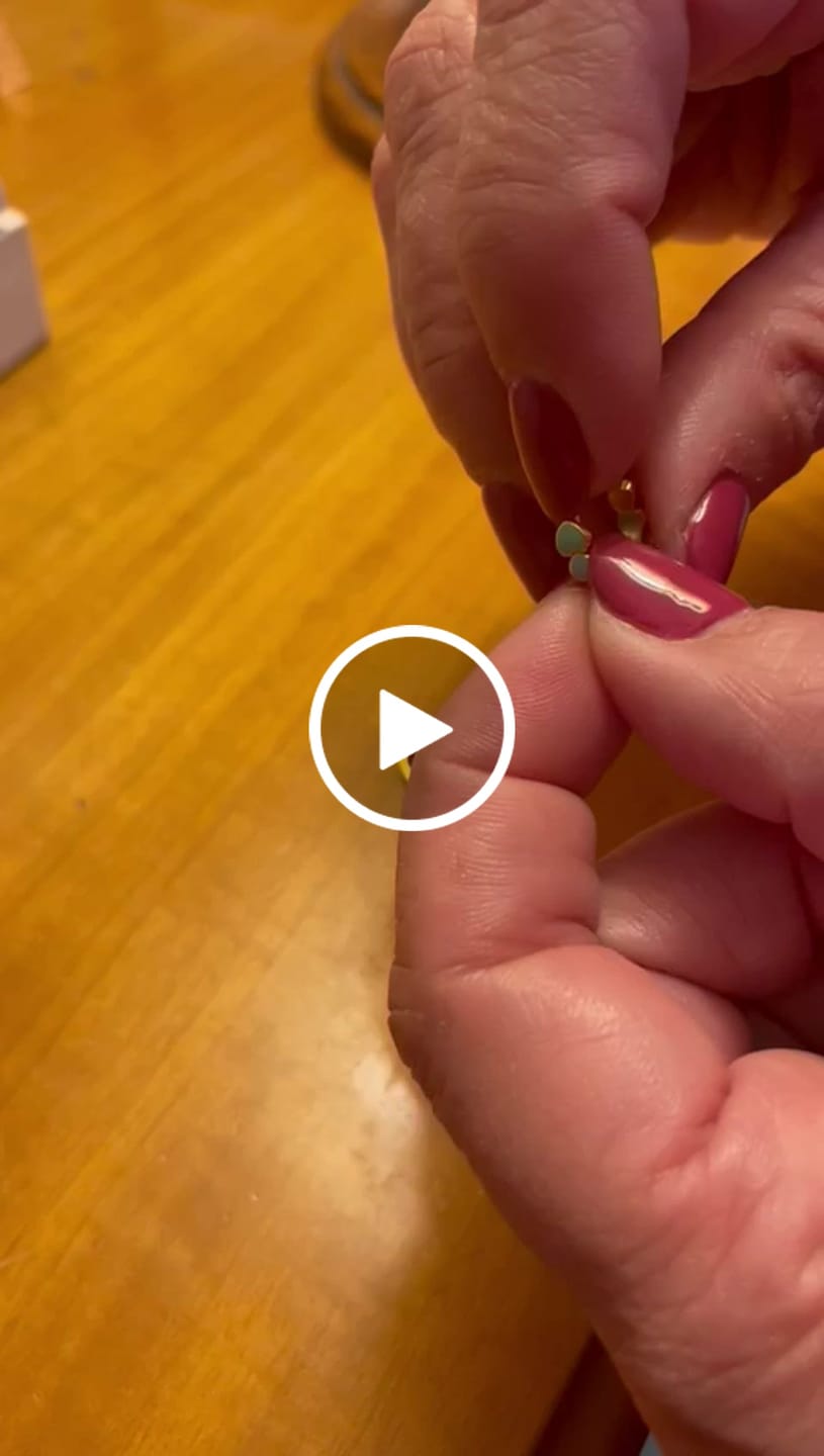 Customer video review of Pendientes Colorful Love