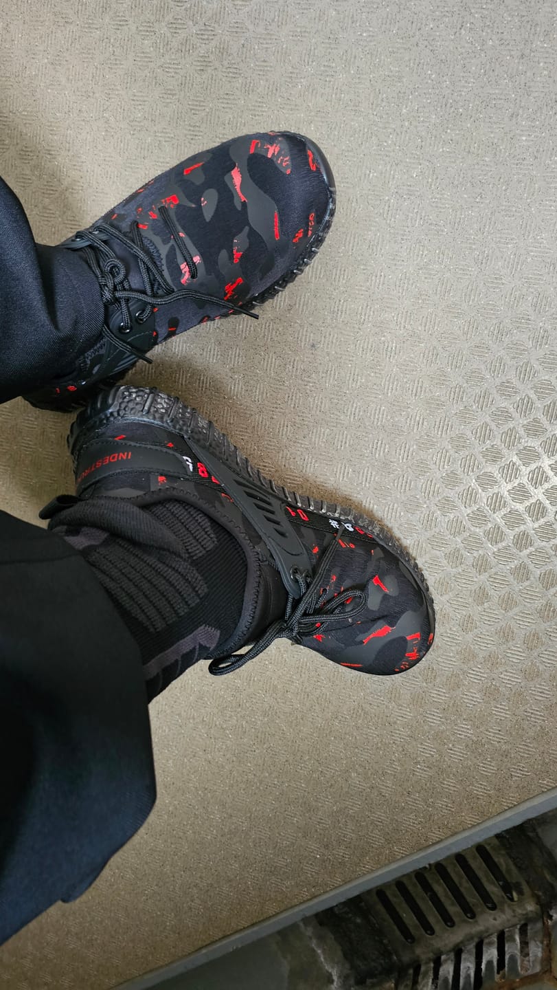 Customer photo review of CamoX™ Black Red