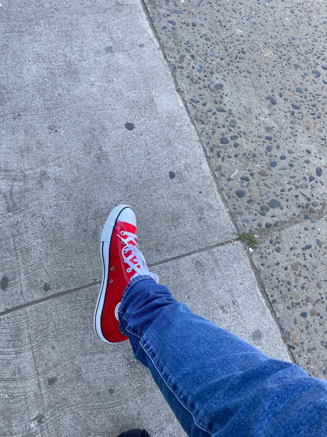 Customer photo review of Zapatilla Converse Chuck Taylor Hi Hombre Rojo