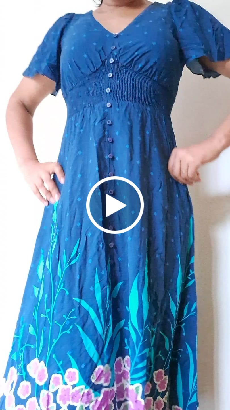 Customer video review of Vestido Midi Flores Barrado- Estampado Azul 5069