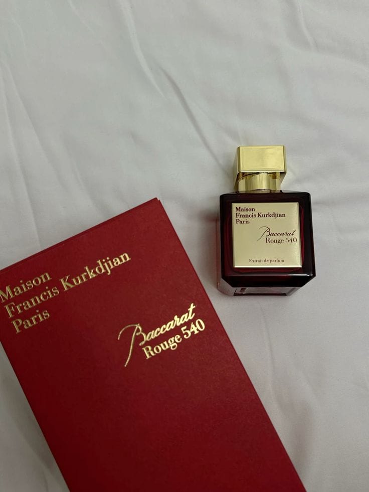 Customer photo review of Baccarat Rouge 540 Extrait de Parfum for Men and Women