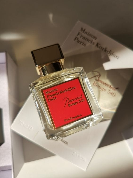Customer photo review of Baccarat Rouge 540 Eau De Parfum for Men and Women