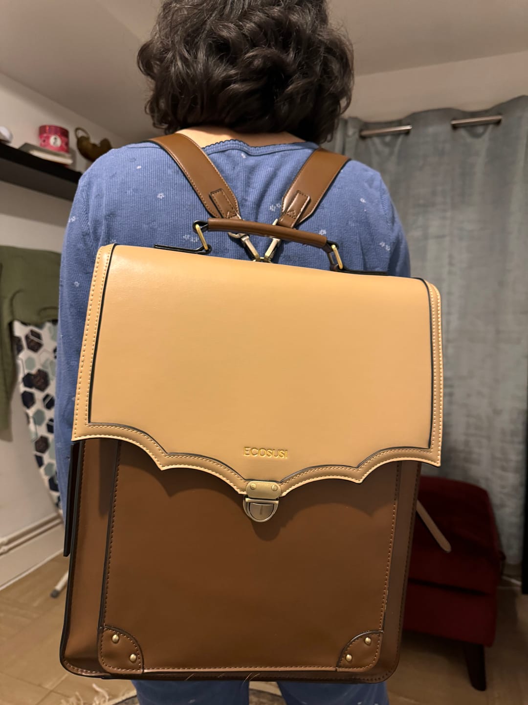 Customer photo review of Aria Vintage Backpack for 15.6 Inches