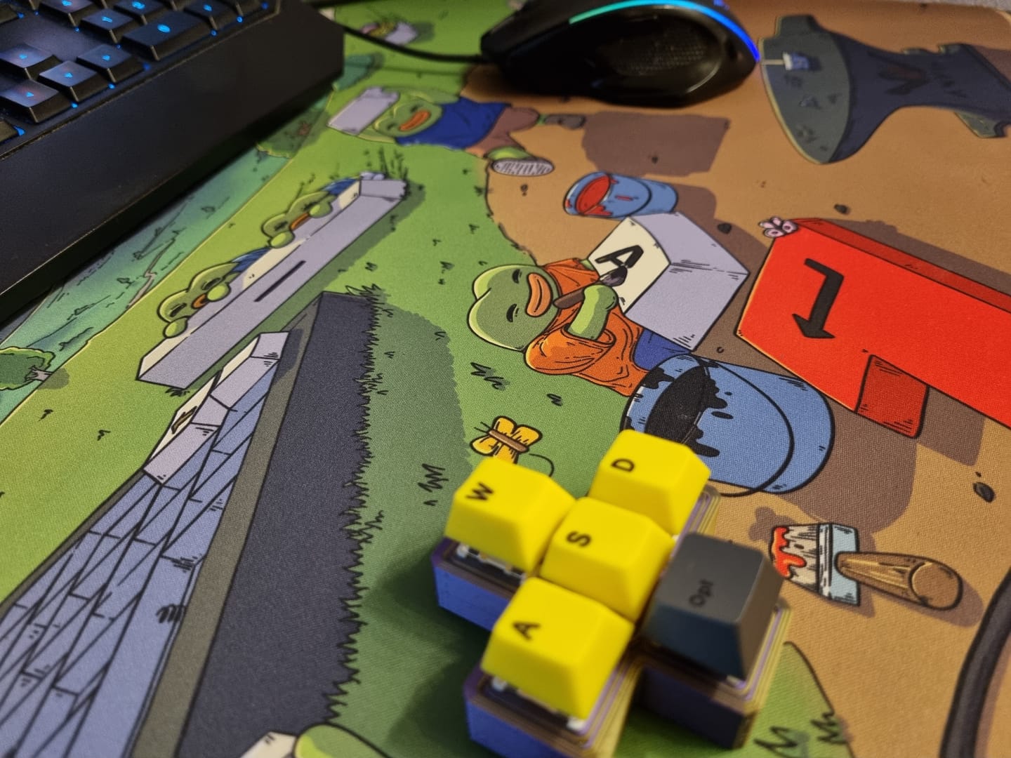 Customer photo review of Deskmat Tinkerworld