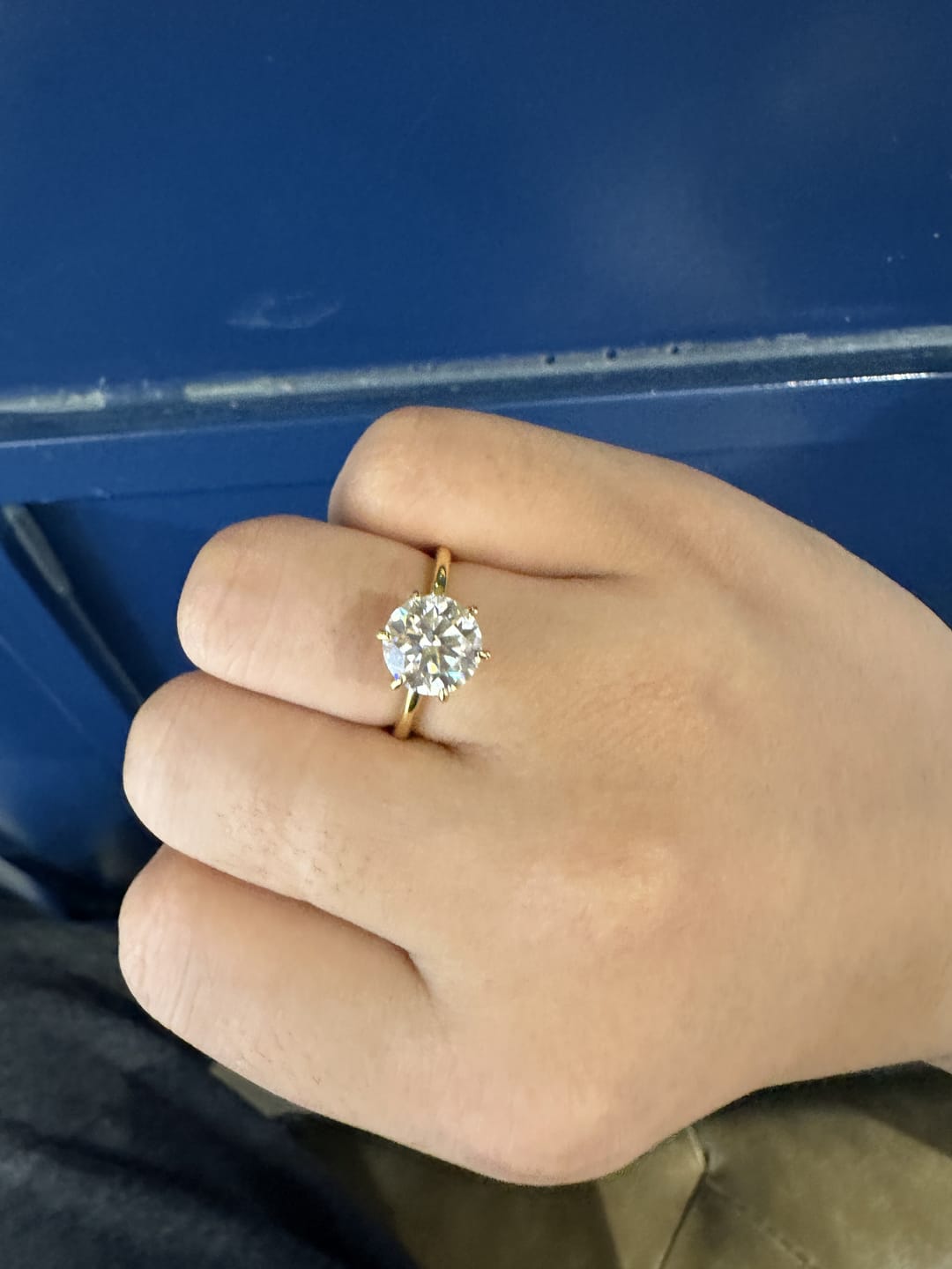 Customer photo review of S925 2.0 Carat Moissanite 6 Prong Round Cut Promise Ring