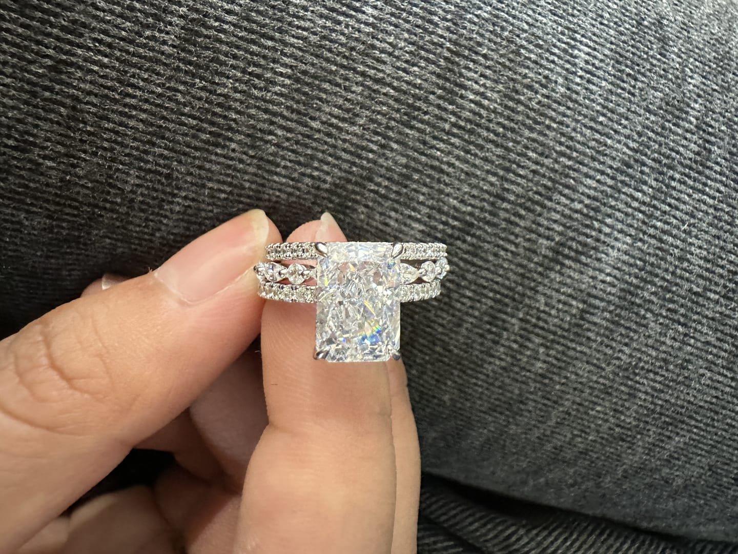 Customer photo review of S925 3.5Ct Radiant Cut 3PC Wedding Ring Set Stackable Rings For Everyday Wear