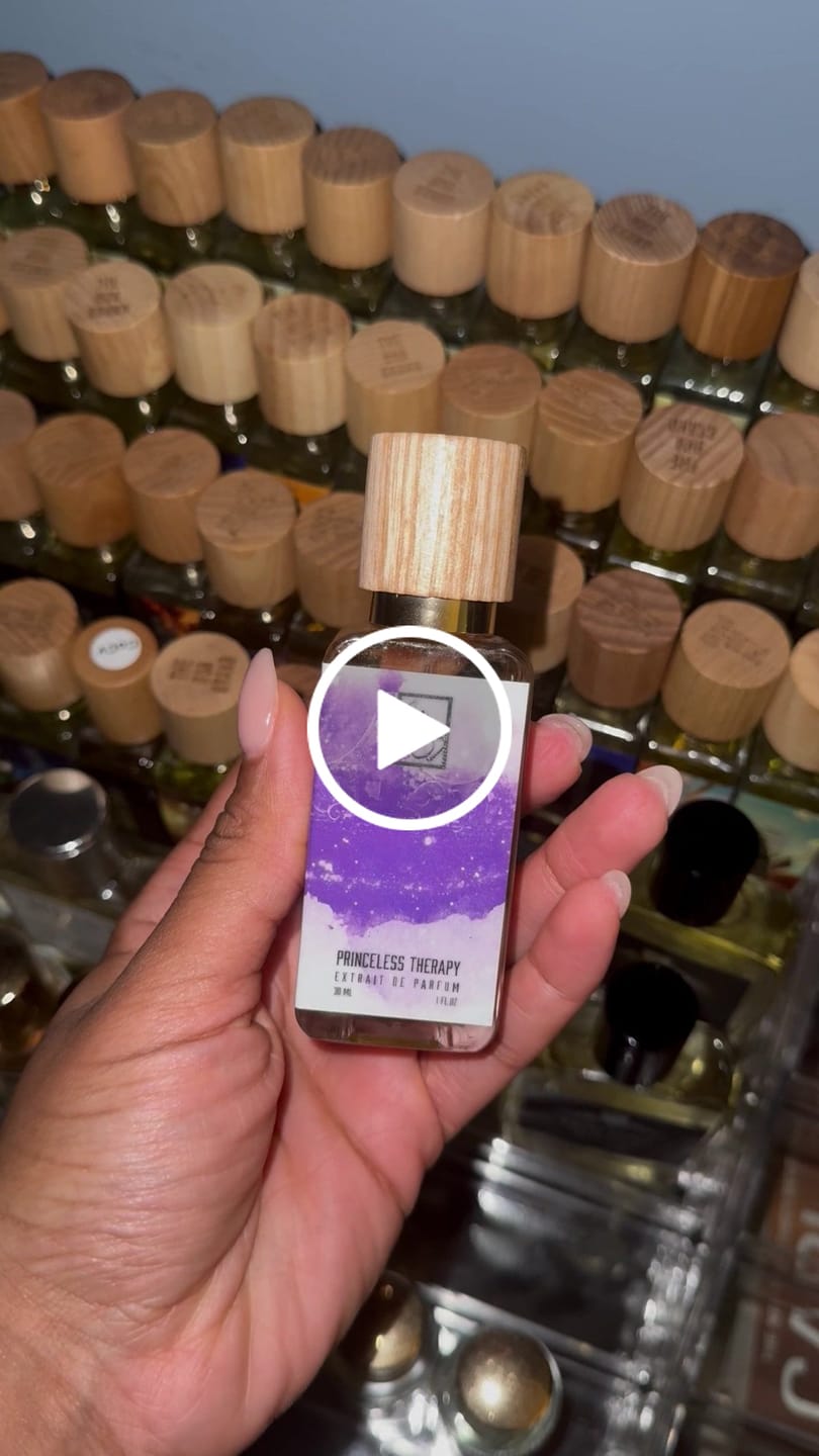 Customer video review of Musky Marshmallow
